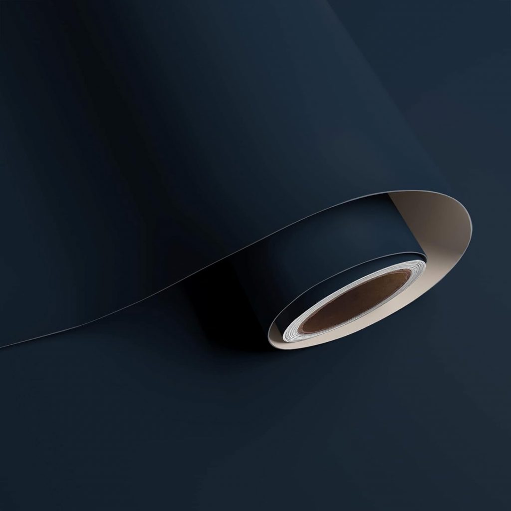 Carta da parati adesiva blu marino per parete d'accento soggiorno